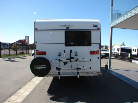 Southern Star - Alpine - 744 SE - Walk Around Bed